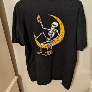 Vans skeleton on cheese moon. Super cool t shirt. Great condition. L Classic fit